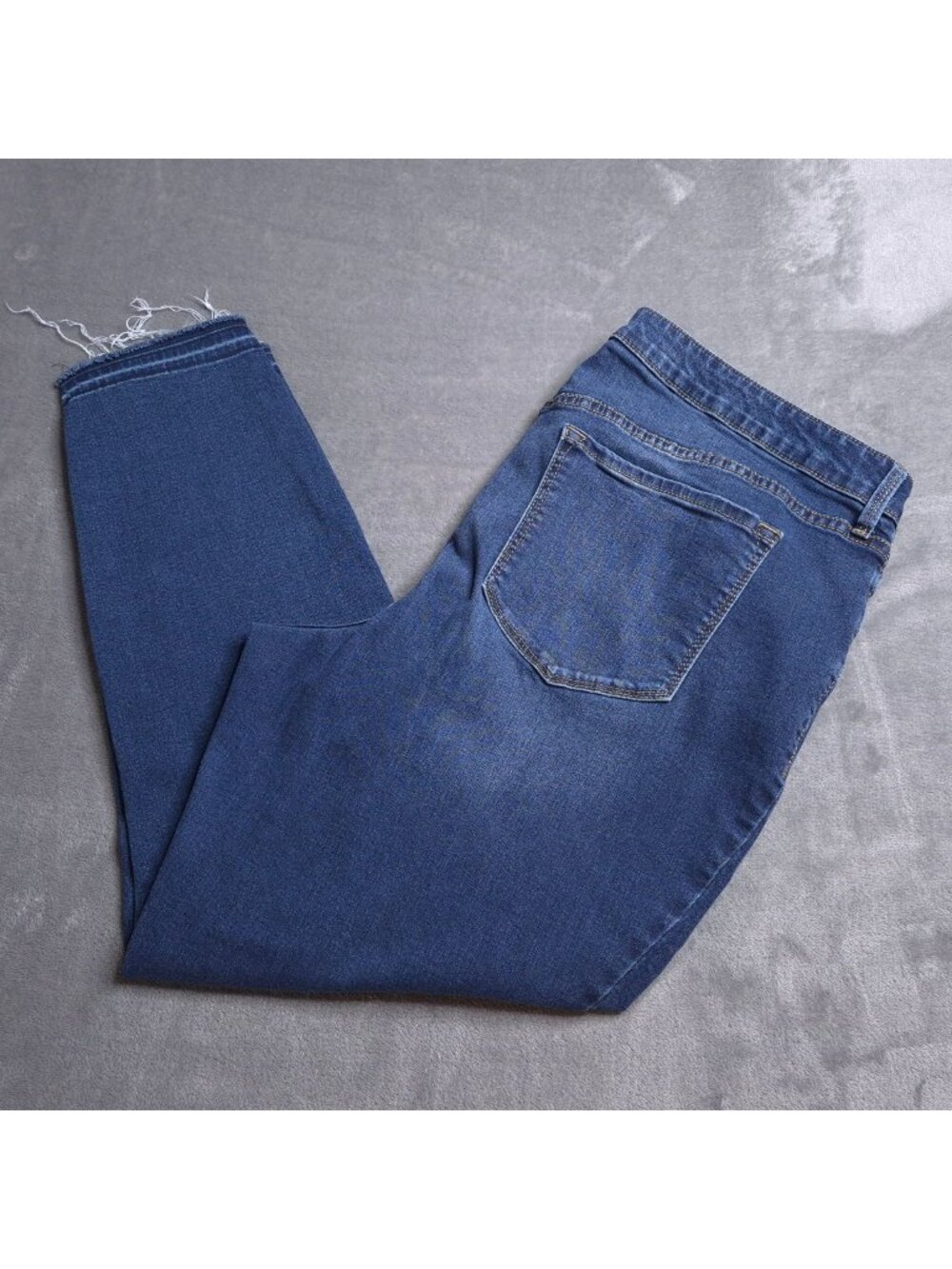 Old Navy Rockstar Womens Skinny Ankle Jeans 18 Plus Frayed Hem Mid-Rise Stretch